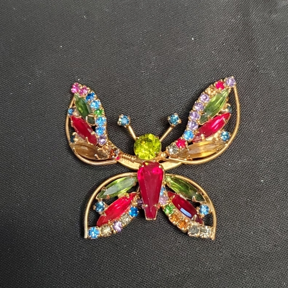 Vintage Articulating Butterfly Brooch - Picture 5 of 6
